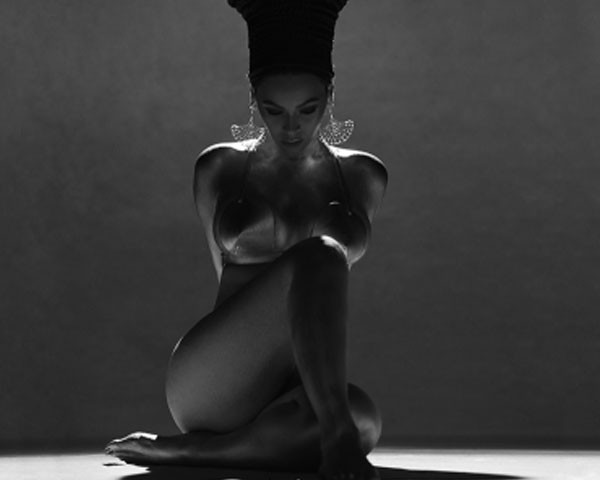 Beyonce no videoclipe "Sorry" usa brincos da Maxior (Foto: Reprodução)