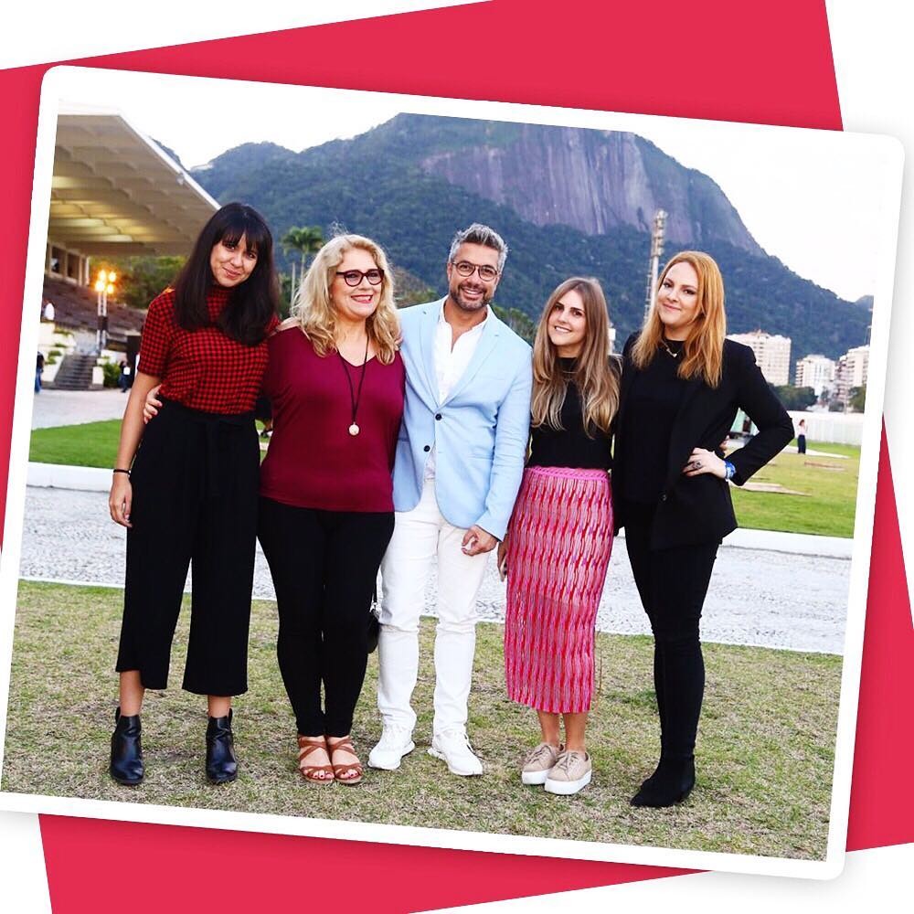 Lays Tavares, Blanca Lliahnne, Fernando Torquatto, Luiza Loyola e Renata Kalil (Foto: Instagram/Reprodução)