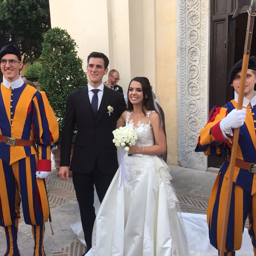 A braileira Letícia Vera casou-se em Roma com o suíço Luca (Foto: Reprodução / Instagram)